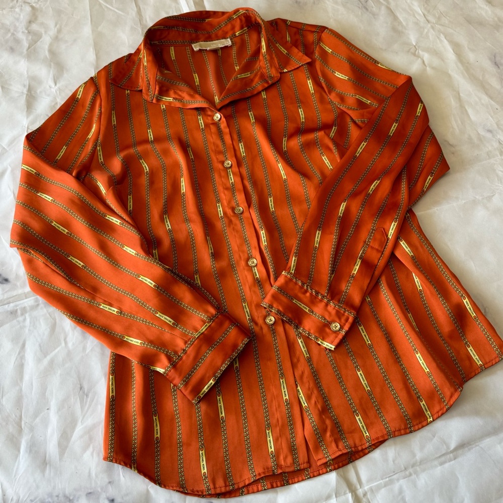 SOLD♥️FINAL SALE💐 MICHAEL KORS chain print button down shirt ✨ - Picture 8 of 15